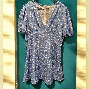 YOZY Floral Blue Dress XL pit to pit 20in length 35in